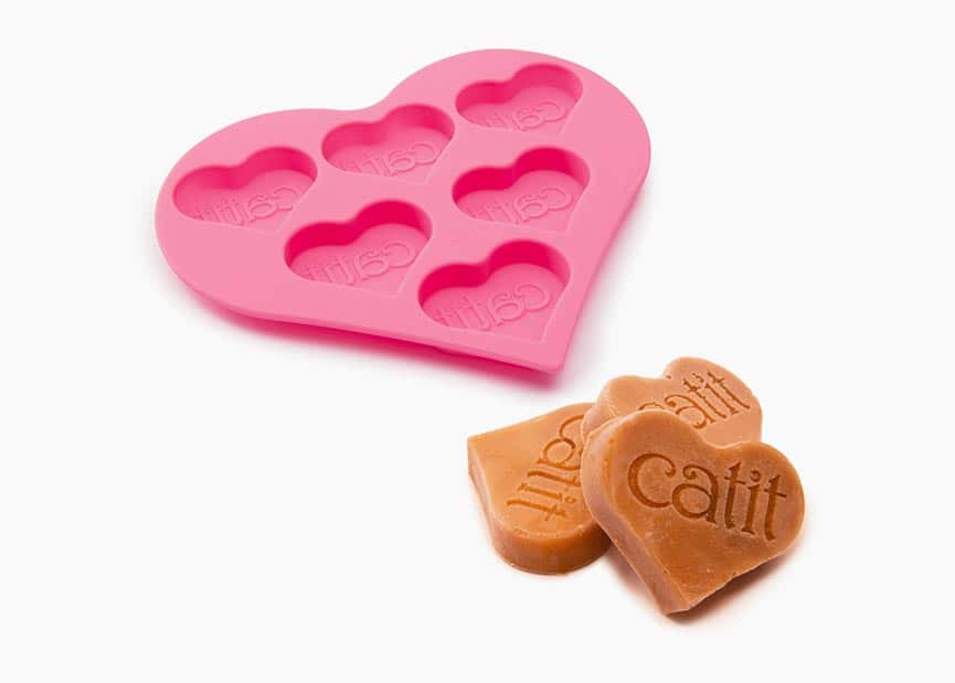 Catit Heart Shaped Silicon Ice Tray with ice bonbons
