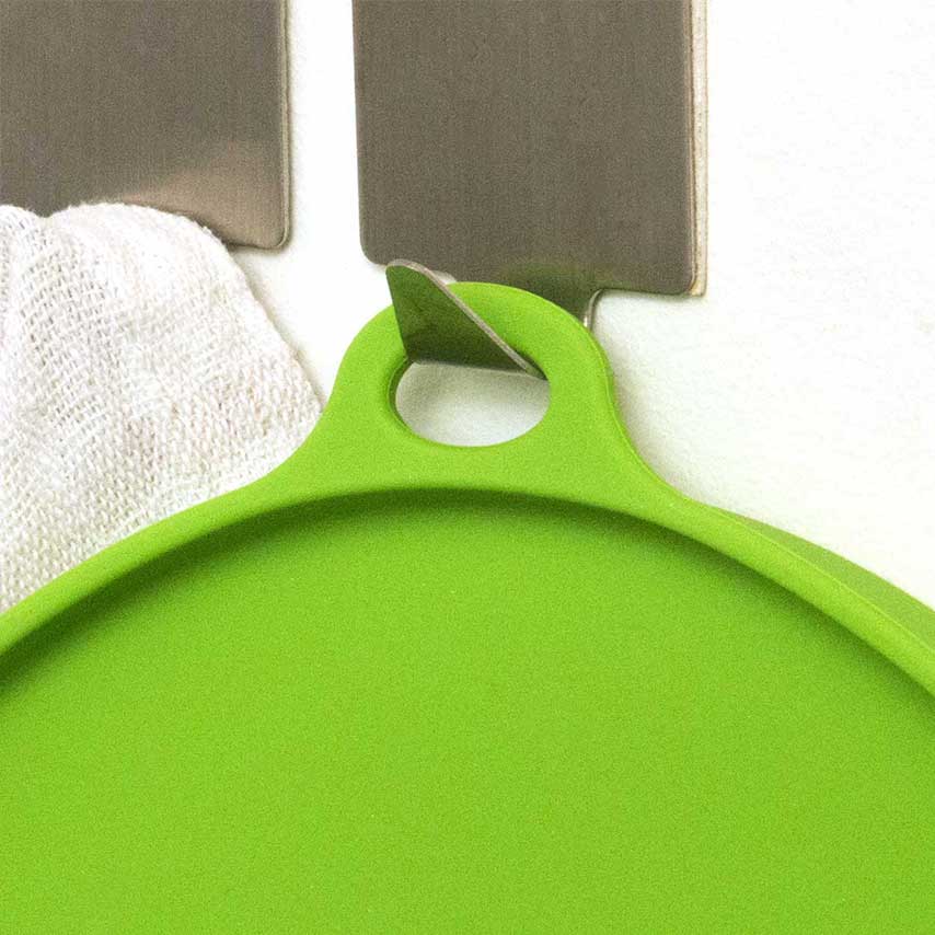 Dishwasher safe placemat with hanging loop