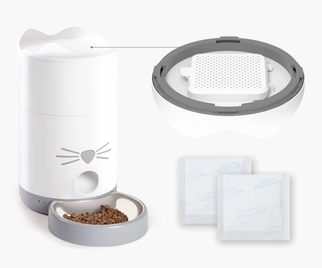 PIXI Smart Feeder with desiccant pack