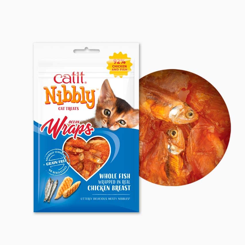 Catit Nibbly Wraps - Whole fish wrapped in chicken breast