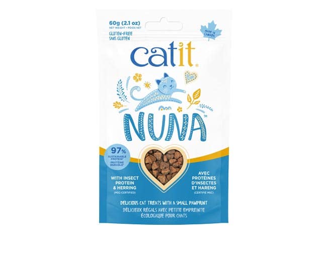 Przysmaki Catit Nuna – białko z owadów i śledź