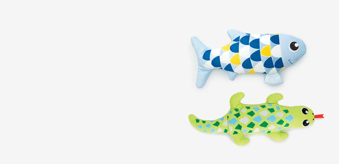 Two plush cat toys, one shaped like a blue fish and one shaped like a green lizard