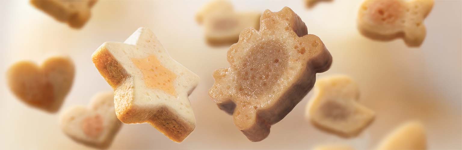 Catit Creamy Bitz Treats flying around